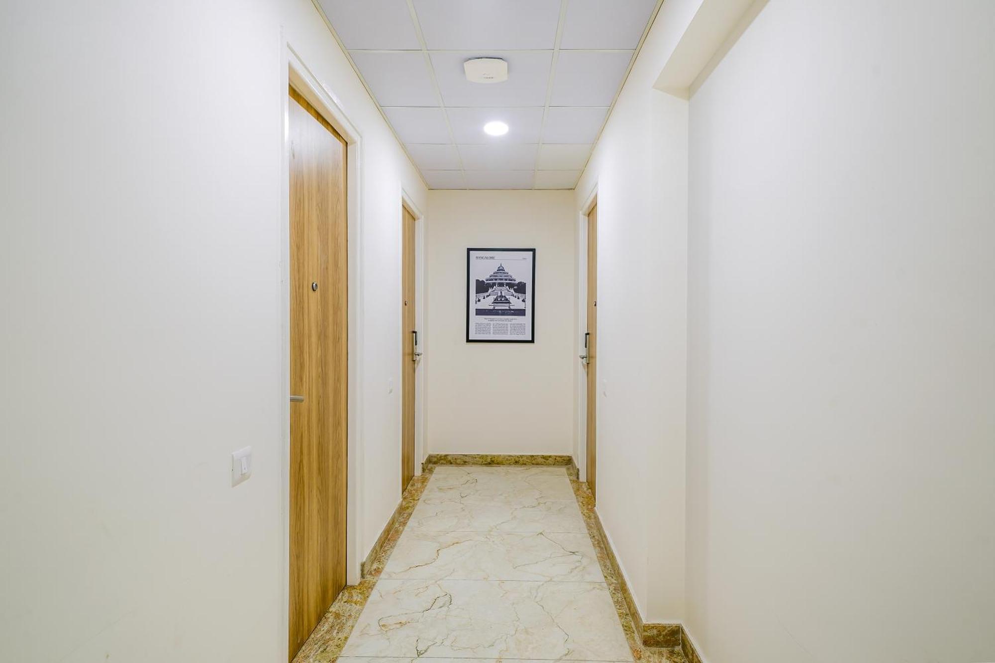 Wandr Hotel- Near Mg Road Bangalore Bagian luar foto